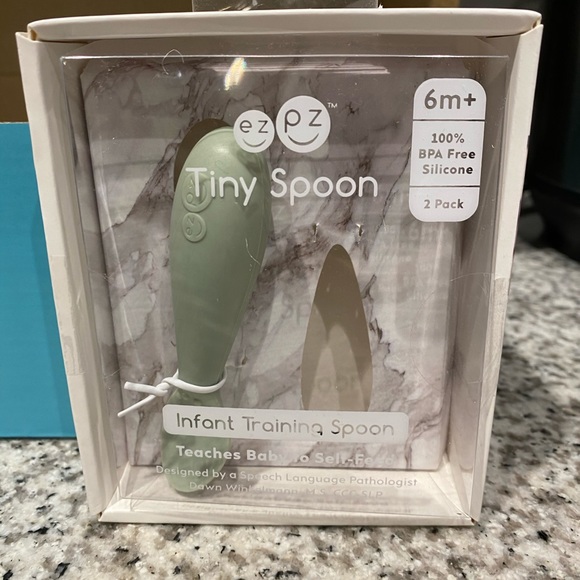 ⚡️SOLD⚡️ezpz first foods set - Picture 6 of 6